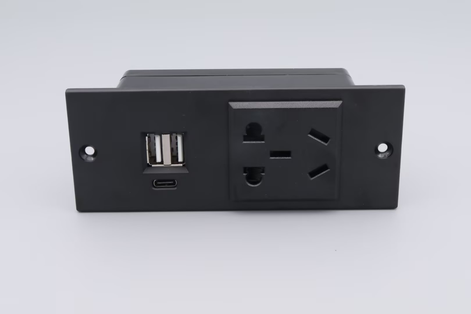 國標5孔+2USB+1TPC