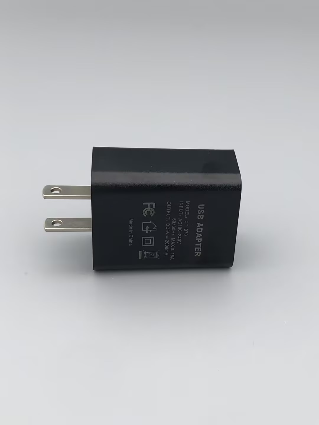 美規(guī)正標適配器5V2A